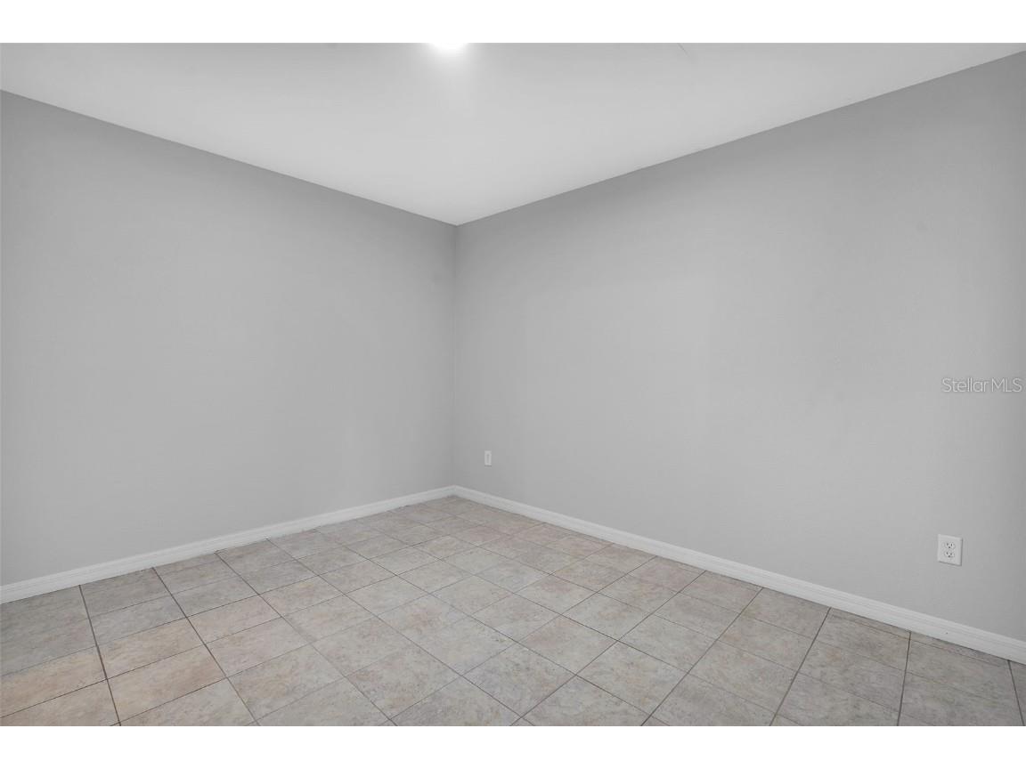 3125 W Henry Avenue Tampa FL 33614 TB8438592 image31