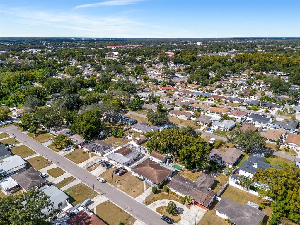 3125 W Henry Avenue Tampa FL 33614 TB8438592 image40