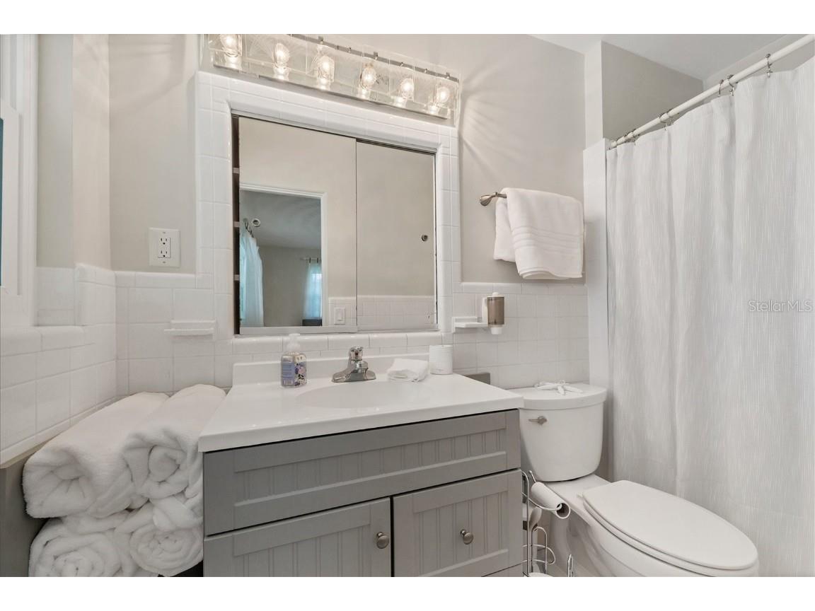 3126 Bougainvillea Street Sarasota FL 34239 A4598606 image16