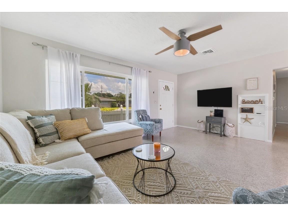 3126 Bougainvillea Street Sarasota FL 34239 A4598606 image5