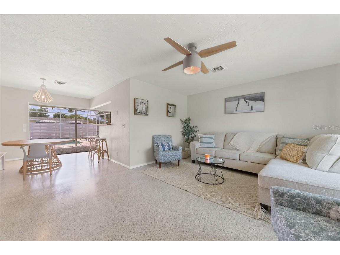 3126 Bougainvillea Street Sarasota FL 34239 A4598606 image7