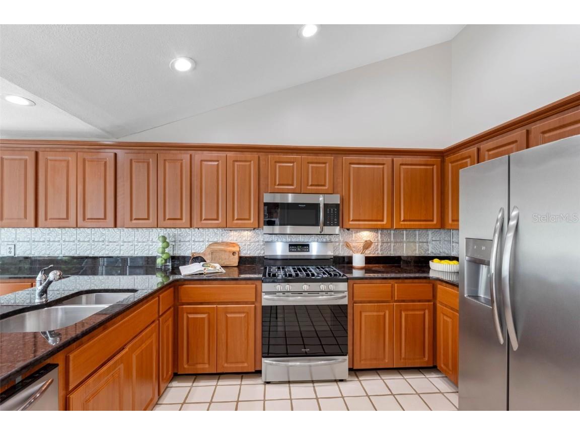 3126 Harvest Moon Drive Palm Harbor FL 34683 - AUTUMN LAKE TB8435248 image13