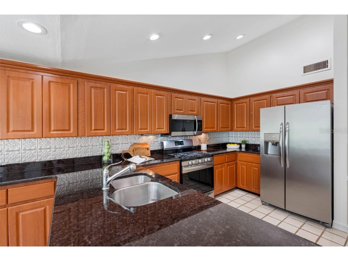 3126 Harvest Moon Drive Palm Harbor FL 34683 - AUTUMN LAKE TB8435248 image14