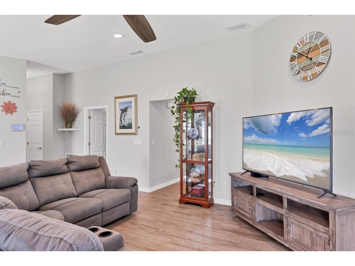 3127 58th Way E Palmetto FL 34221 A4667581 image10