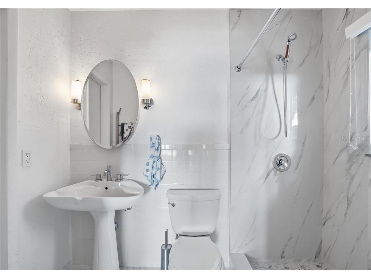 3127 Bay Shore Road Sarasota FL 34234 A4687057 image33