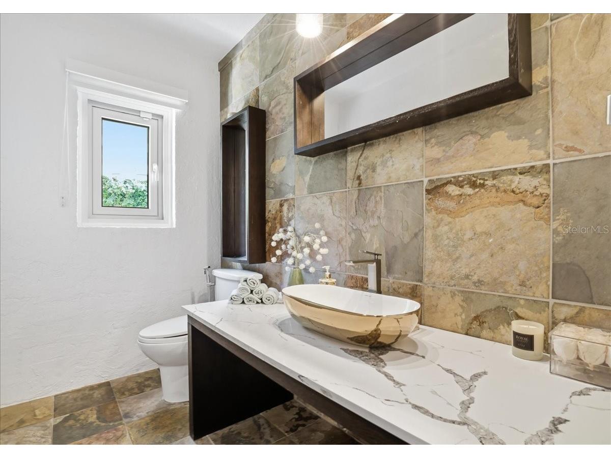 3127 Bay Shore Road Sarasota FL 34234 A4687057 image35