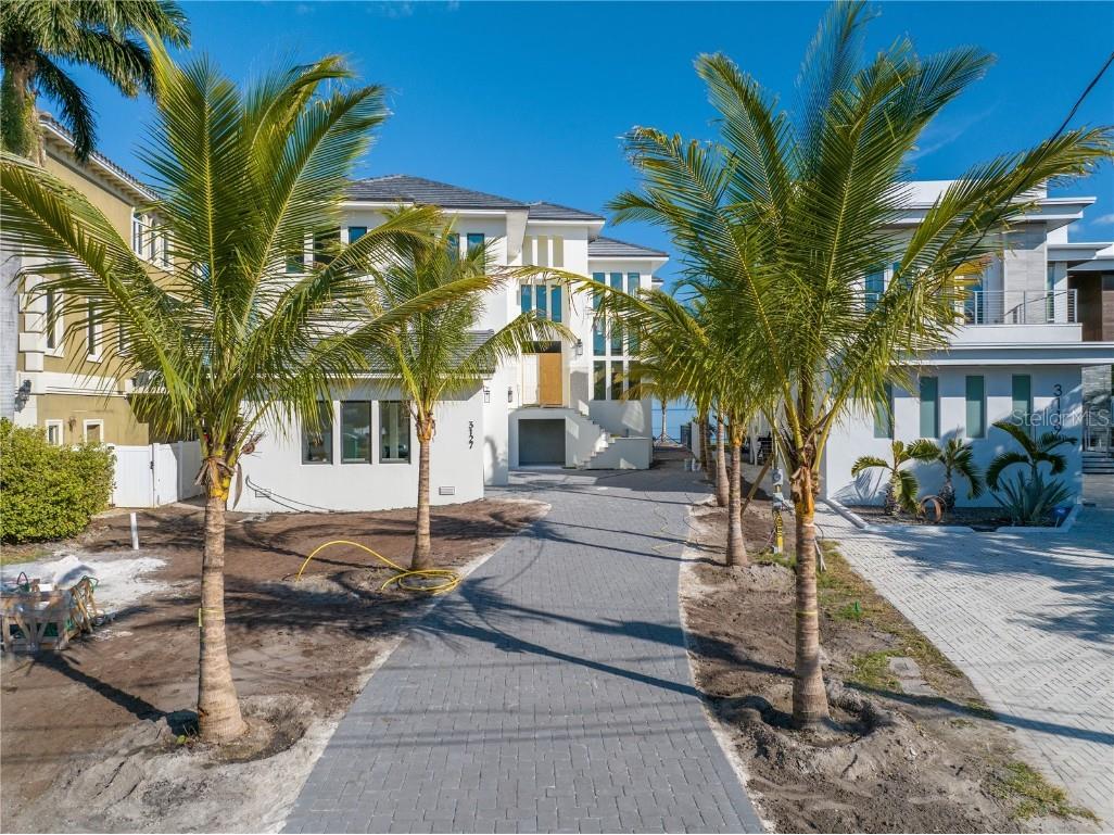 3127 Bayshore Boulevard NE Saint Petersburg FL 33703 - TAMPA BAY U8220650 image1