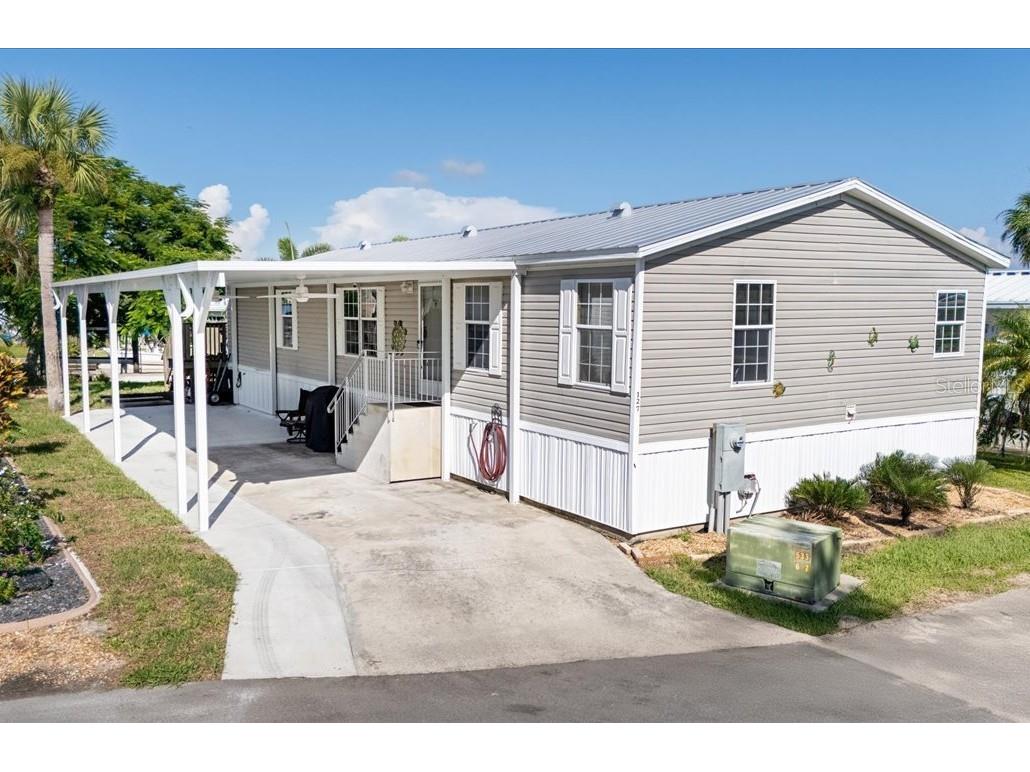 3127 Bayside Parkway Punta Gorda FL 33982 C7515955 image2