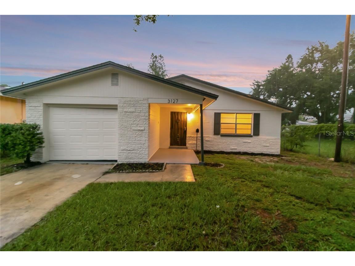 3127 Oakley Avenue S Saint Petersburg FL 33712 TB8445607 image1