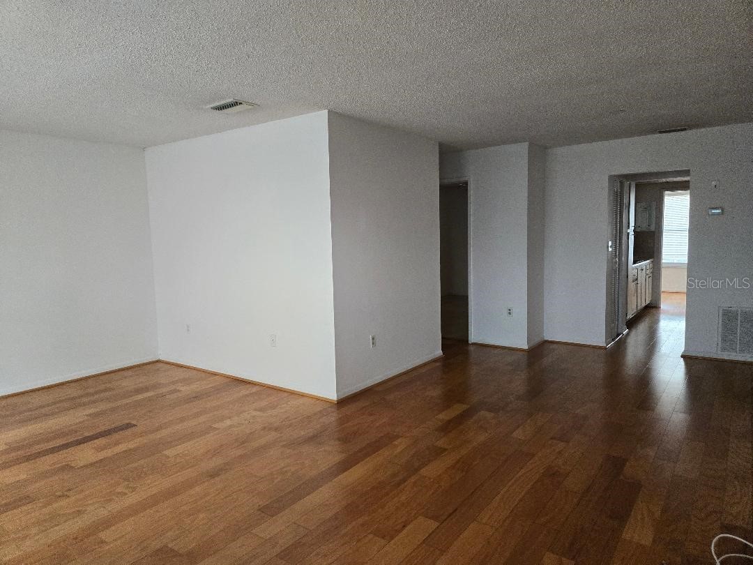 3128 59th Street S #205 Gulfport FL 33707 TB8489352 image4