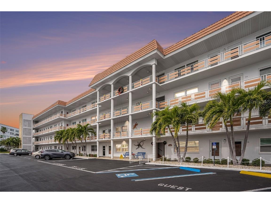 3128 59th Street S #209 Gulfport FL 33707 U8224305 image1