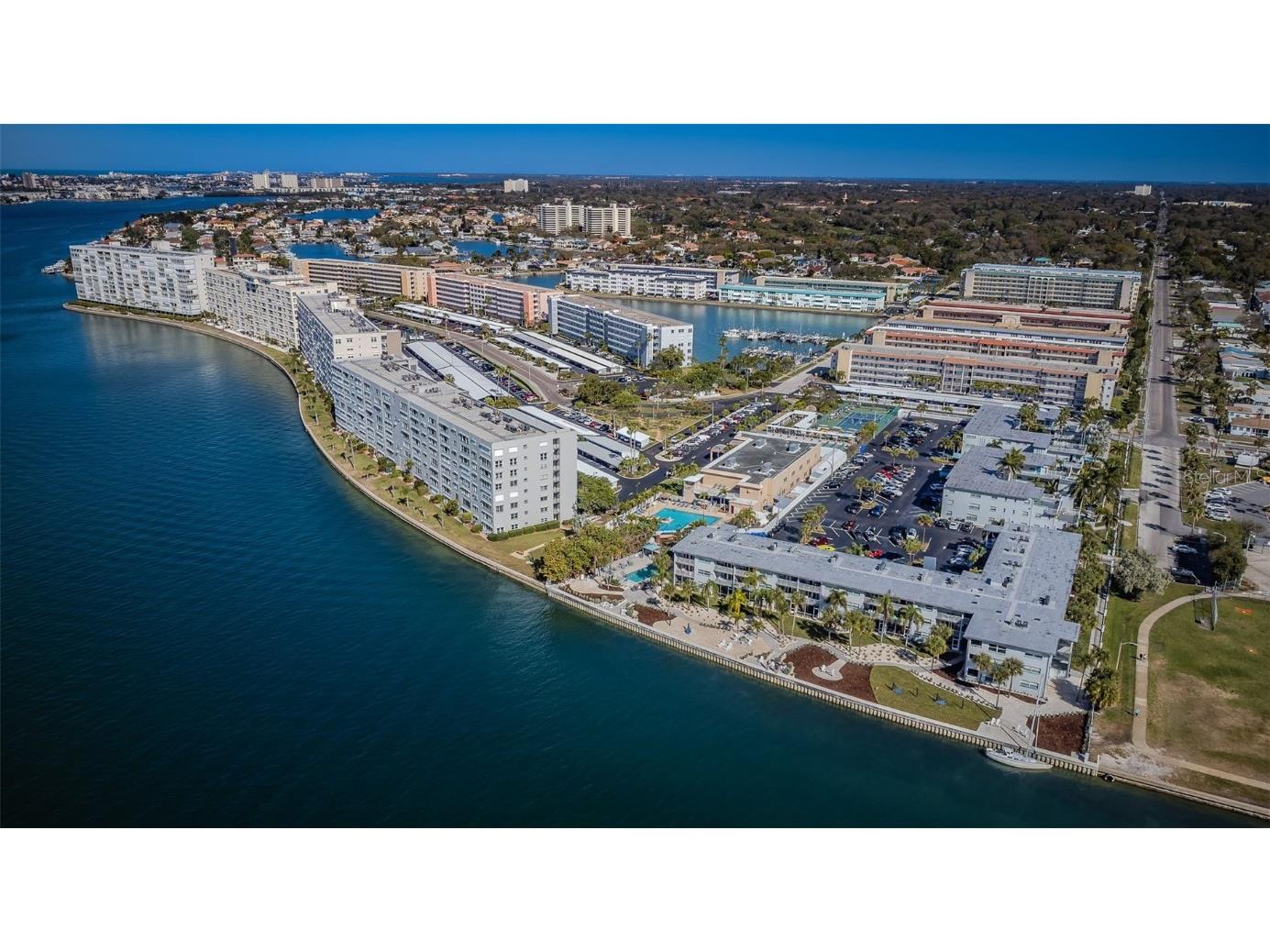 3128 59th Street S #406 Gulfport FL 33707 - BOCA CIEGA BAY U8232524 image1