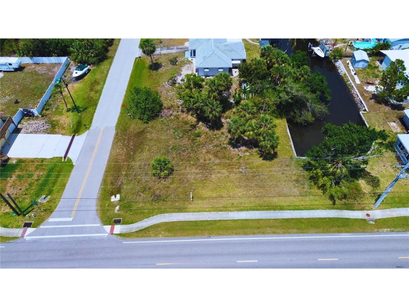 3128 Banyan Way Punta Gorda FL 33950 C7515915 image1