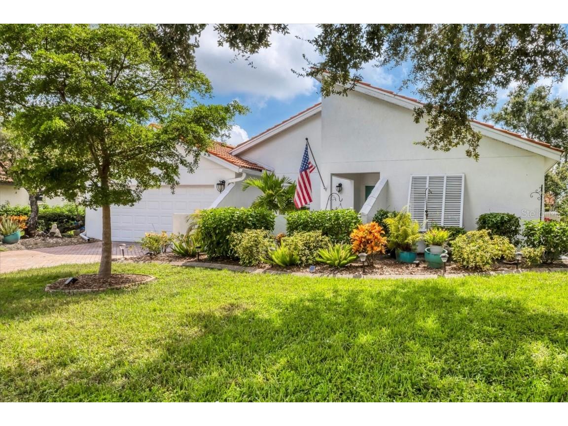 3128 Heatherwood Lane Sarasota FL 34235 A4665318 image1