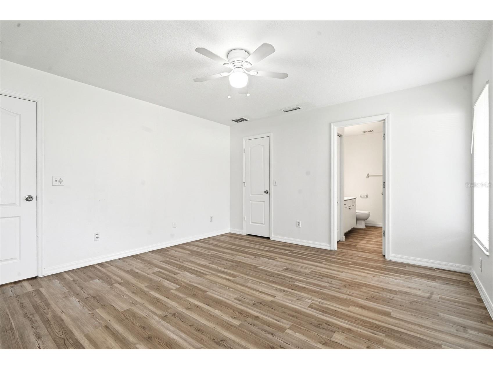3128 Mango Tree Drive Edgewater FL 32141 V4950209 image16