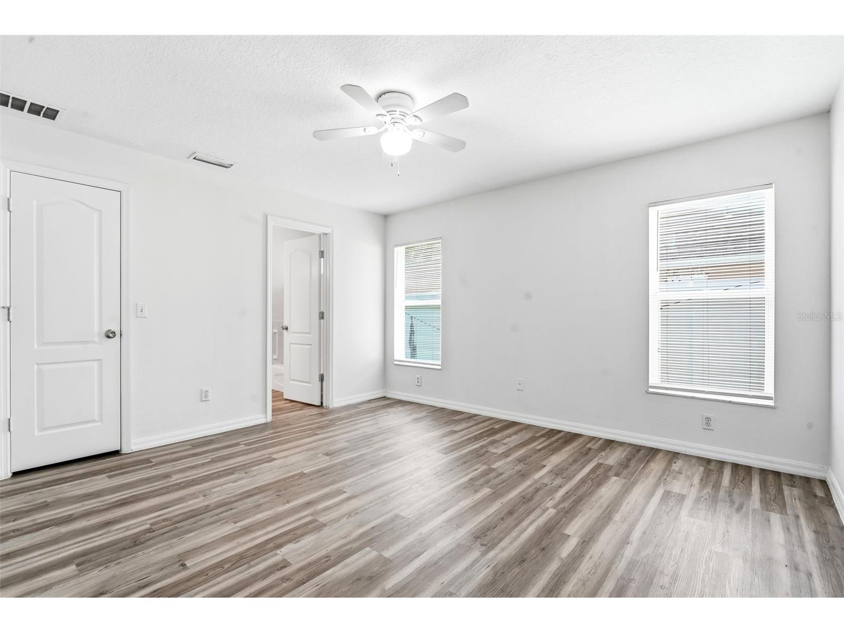 3128 Mango Tree Drive Edgewater FL 32141 V4950209 image17
