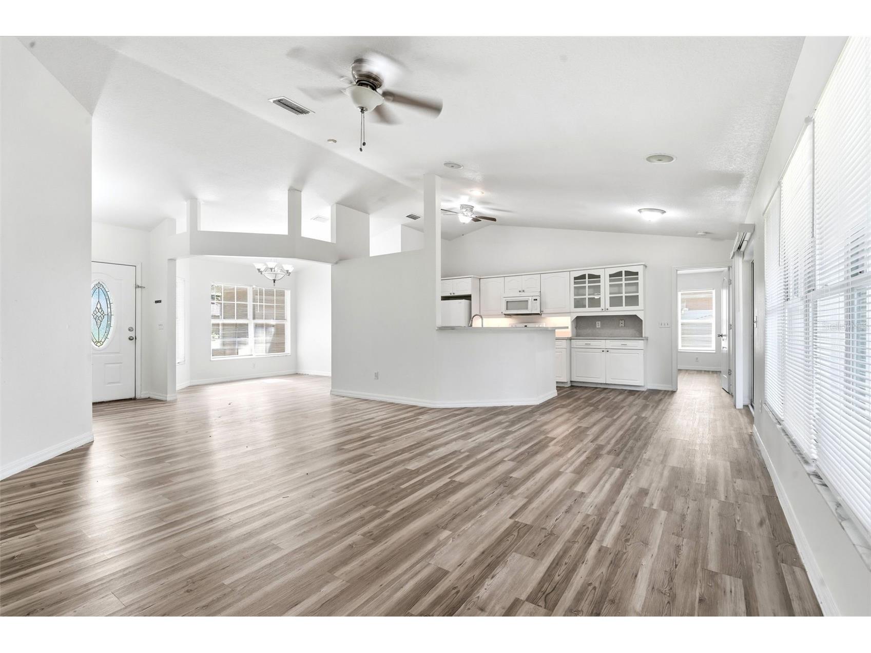 3128 Mango Tree Drive Edgewater FL 32141 V4950209 image4