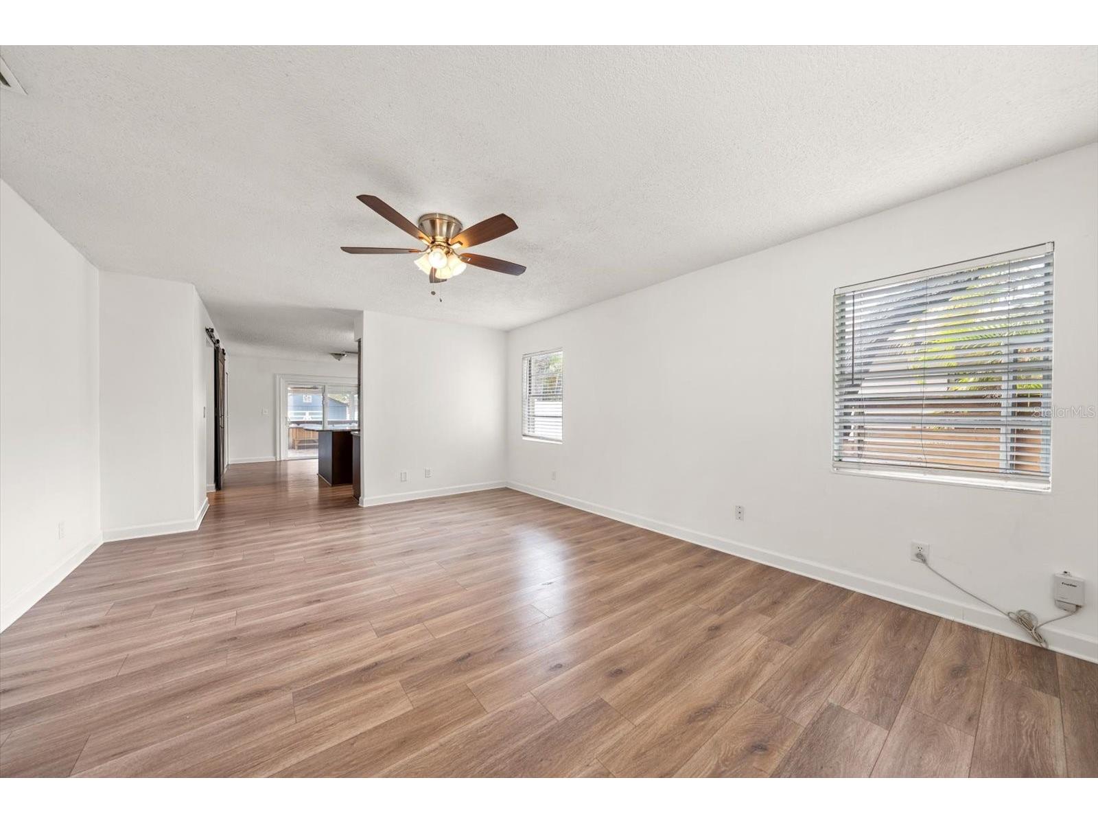 3128 W Varn Avenue Tampa FL 33611 TB8507451 image20