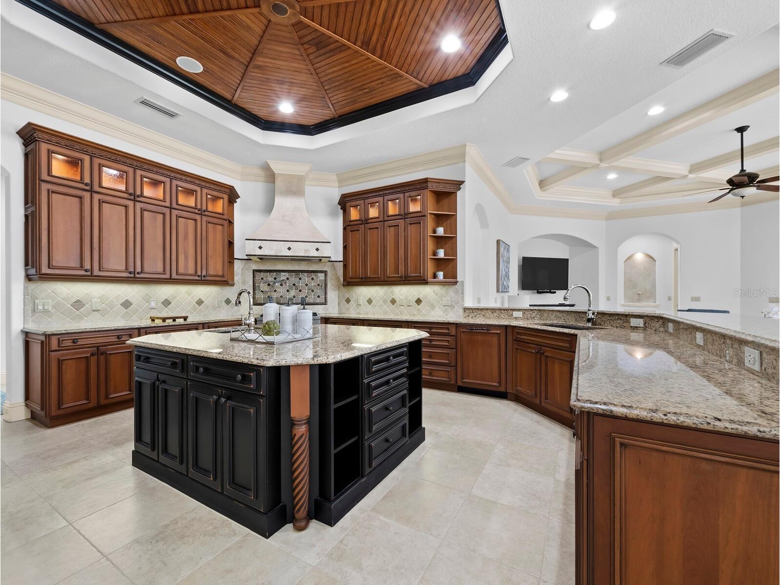 3129 Founders Club Drive Sarasota FL 34240 A4689202 image16