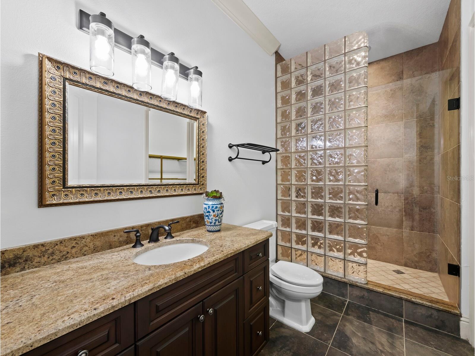 3129 Founders Club Drive Sarasota FL 34240 A4689202 image56