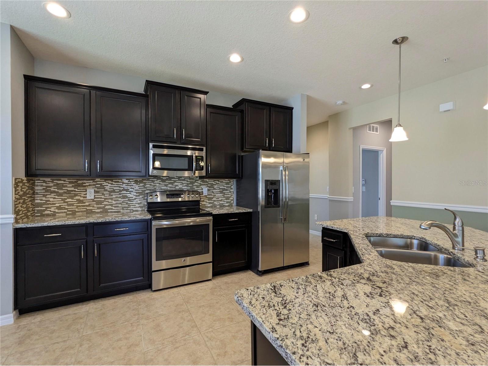 3129 Oriole Drive #104 Sarasota FL 34243 A4682984 image10
