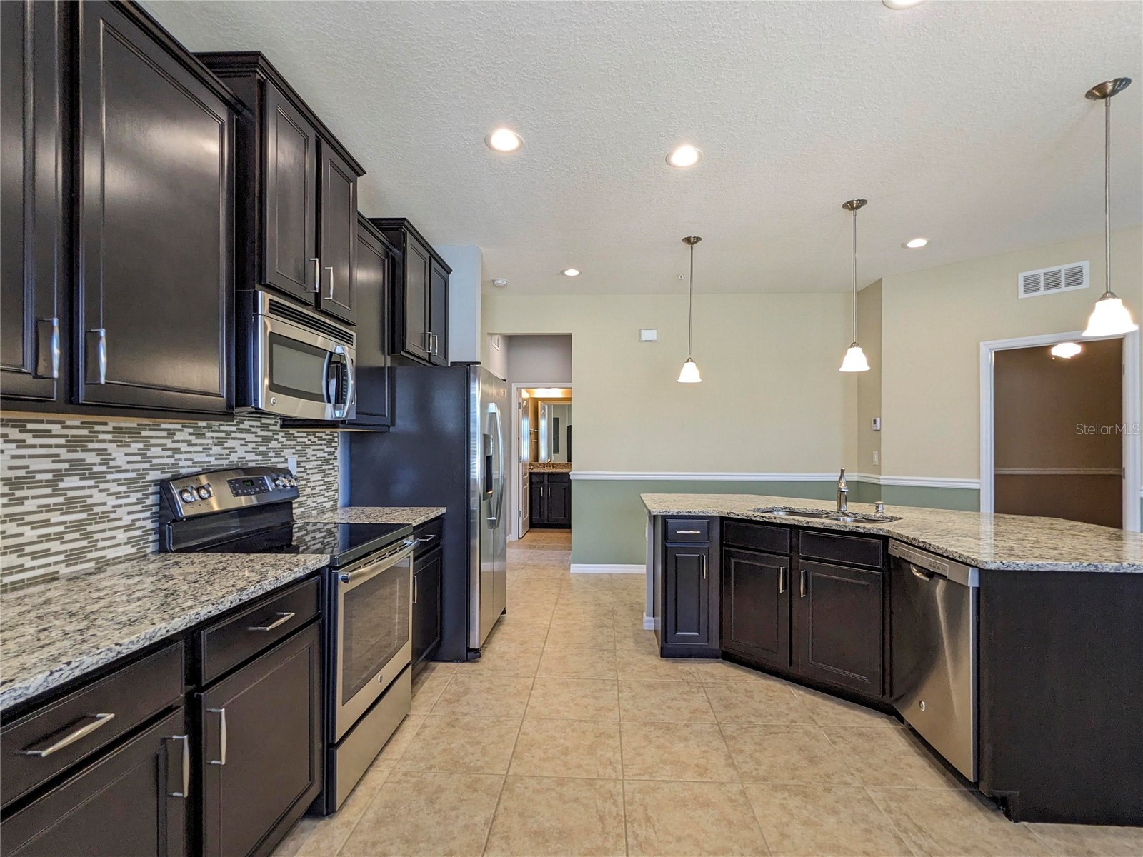 3129 Oriole Drive #104 Sarasota FL 34243 A4682984 image12