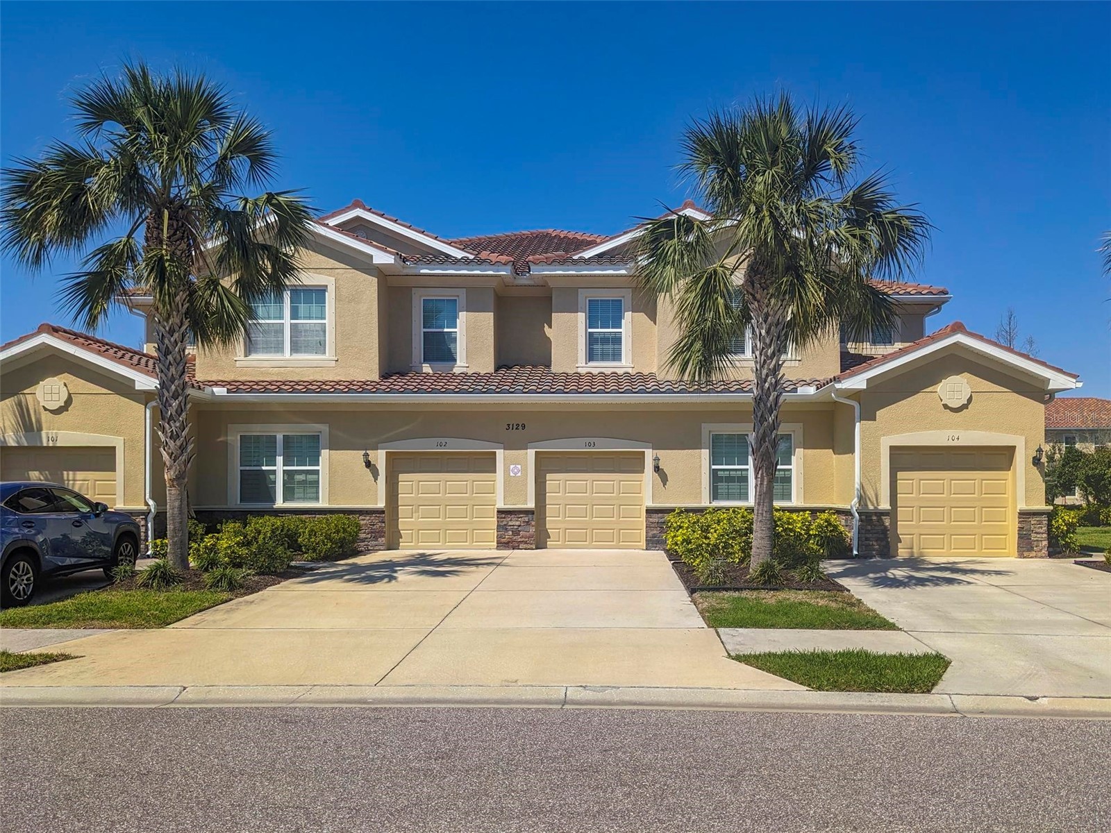 3129 Oriole Drive #104 Sarasota FL 34243 A4682984 image2