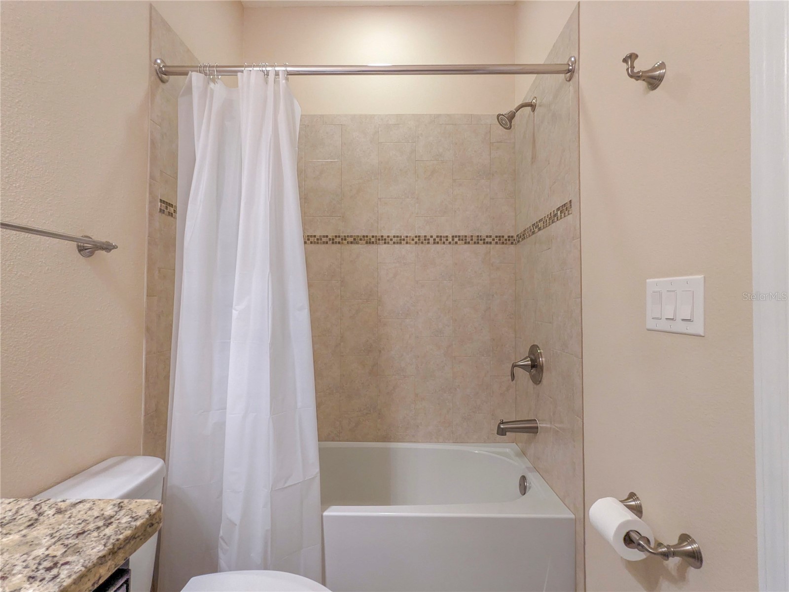 3129 Oriole Drive #104 Sarasota FL 34243 A4682984 image25