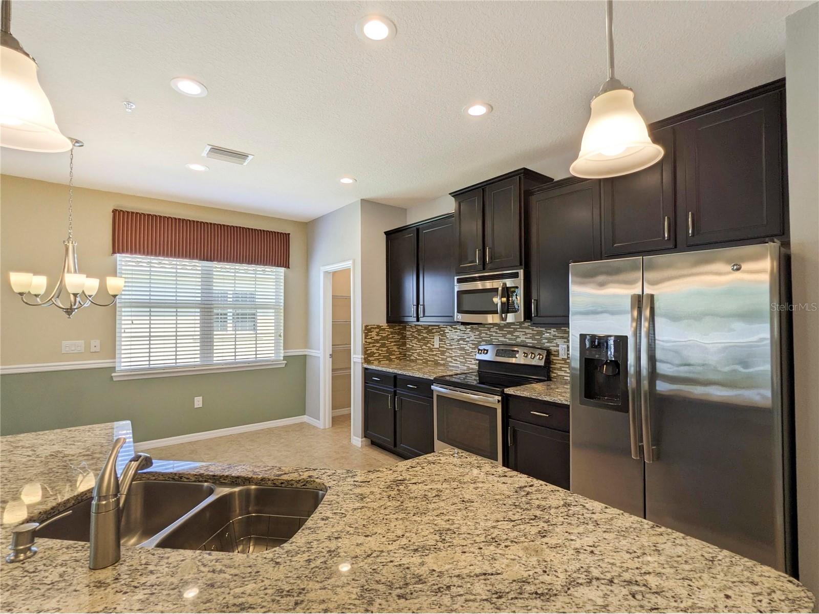 3129 Oriole Drive #104 Sarasota FL 34243 A4682984 image6