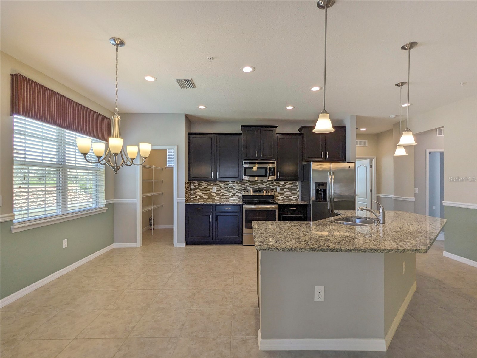 3129 Oriole Drive #104 Sarasota FL 34243 A4682984 image8