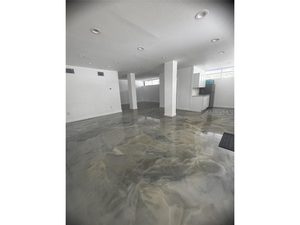 313 18th Avenue S Saint Petersburg FL 33705 TB8387850 image2