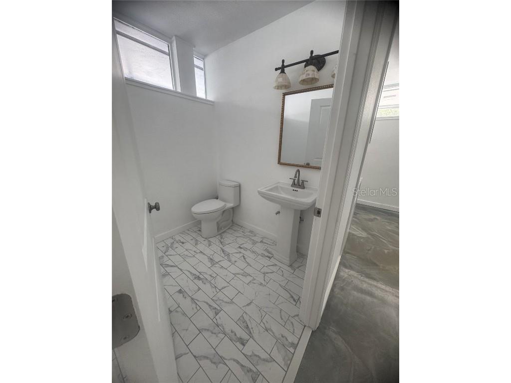 313 18th Avenue S Saint Petersburg FL 33705 TB8387850 image5