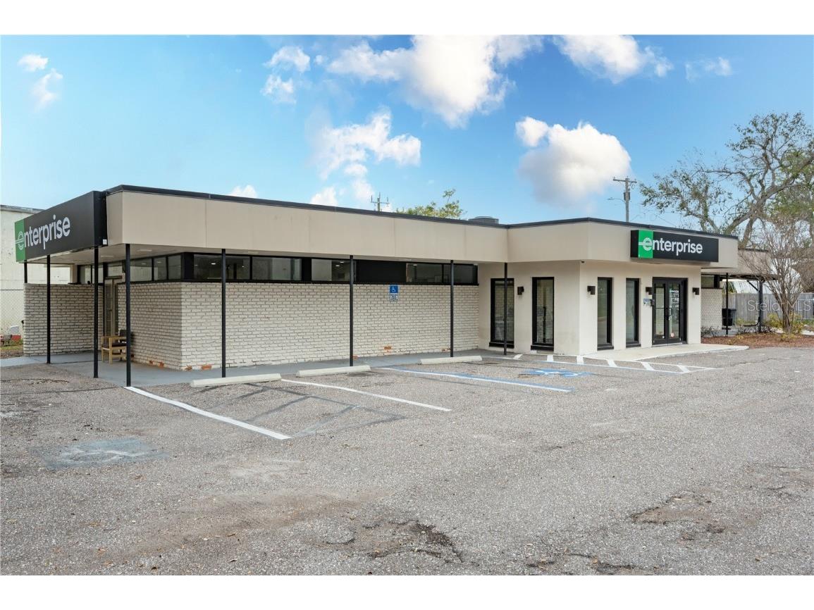 313 18th Avenue S Saint Petersburg FL 33705 TB8387850 image7