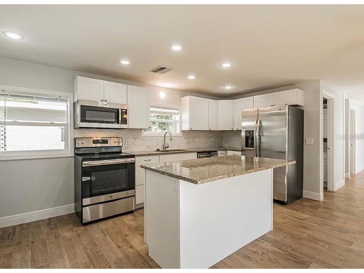 313 24th Avenue E Bradenton FL 34208 TB8510485 image12