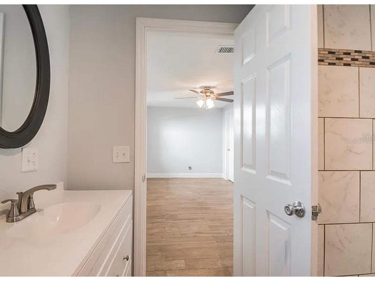 313 24th Avenue E Bradenton FL 34208 TB8510485 image17