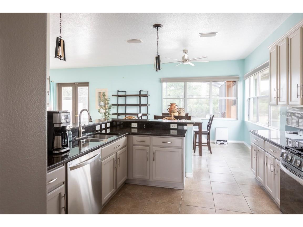 313 Crestrun Loop Leesburg FL 34748 V4946139 image10