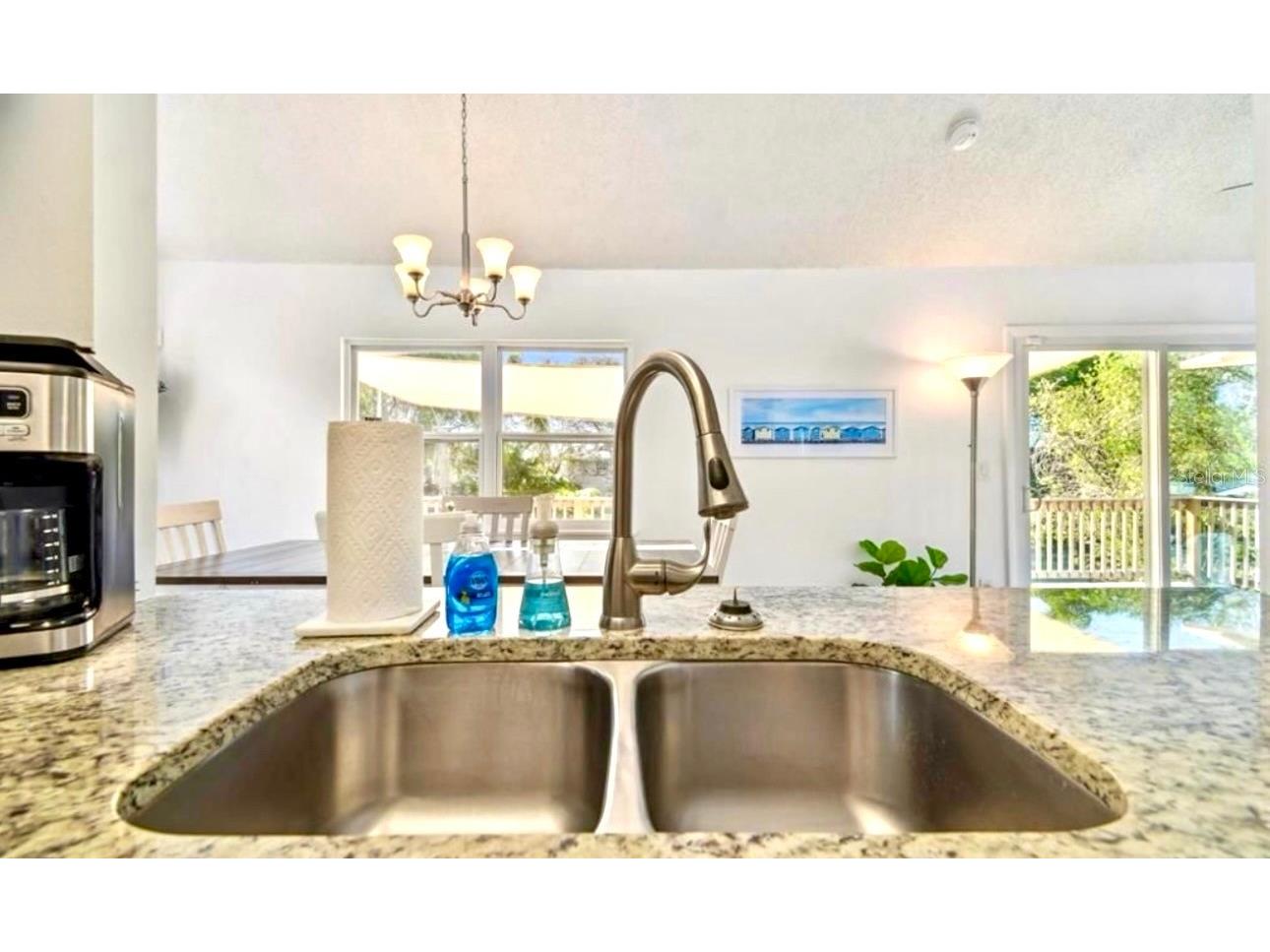 313 Crystal Beach Avenue Crystal Beach FL 34681 O6409459 image17