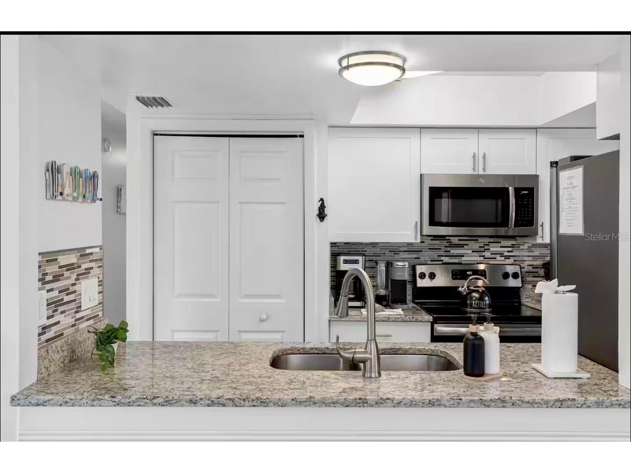 313 Crystal Beach Avenue Crystal Beach FL 34681 O6409459 image19