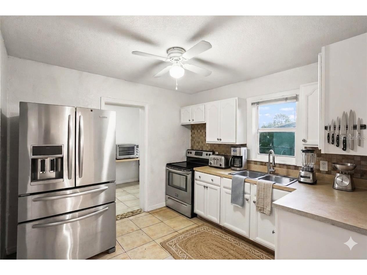 313 E Booker Street Avon Park FL 33825 O6398304 image4