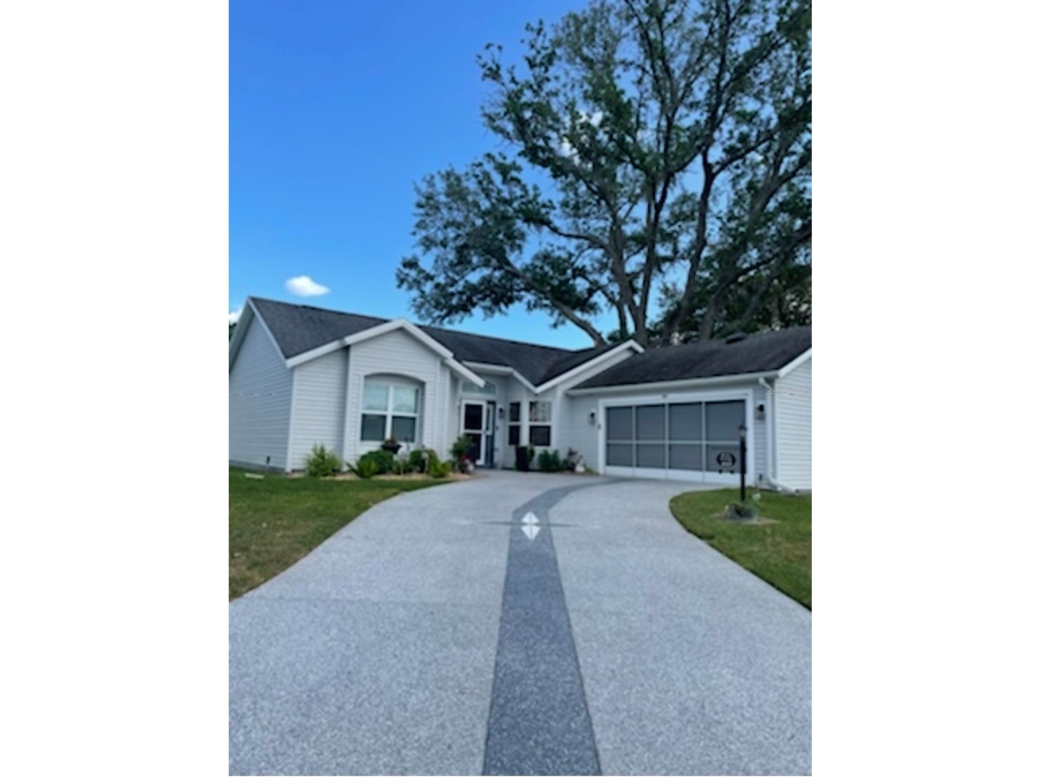 313 Gonzales Place Lady Lake FL 32159 O6392102 image1