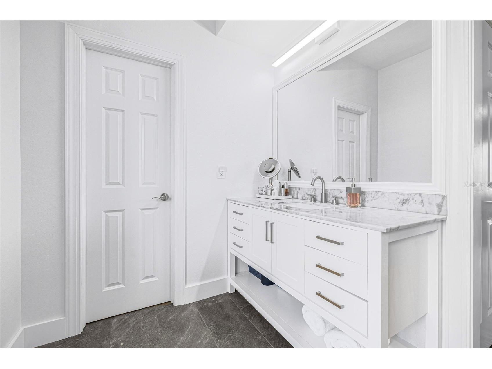 313 Inner Harbour Circle Tampa FL 33602 TB8507754 image23