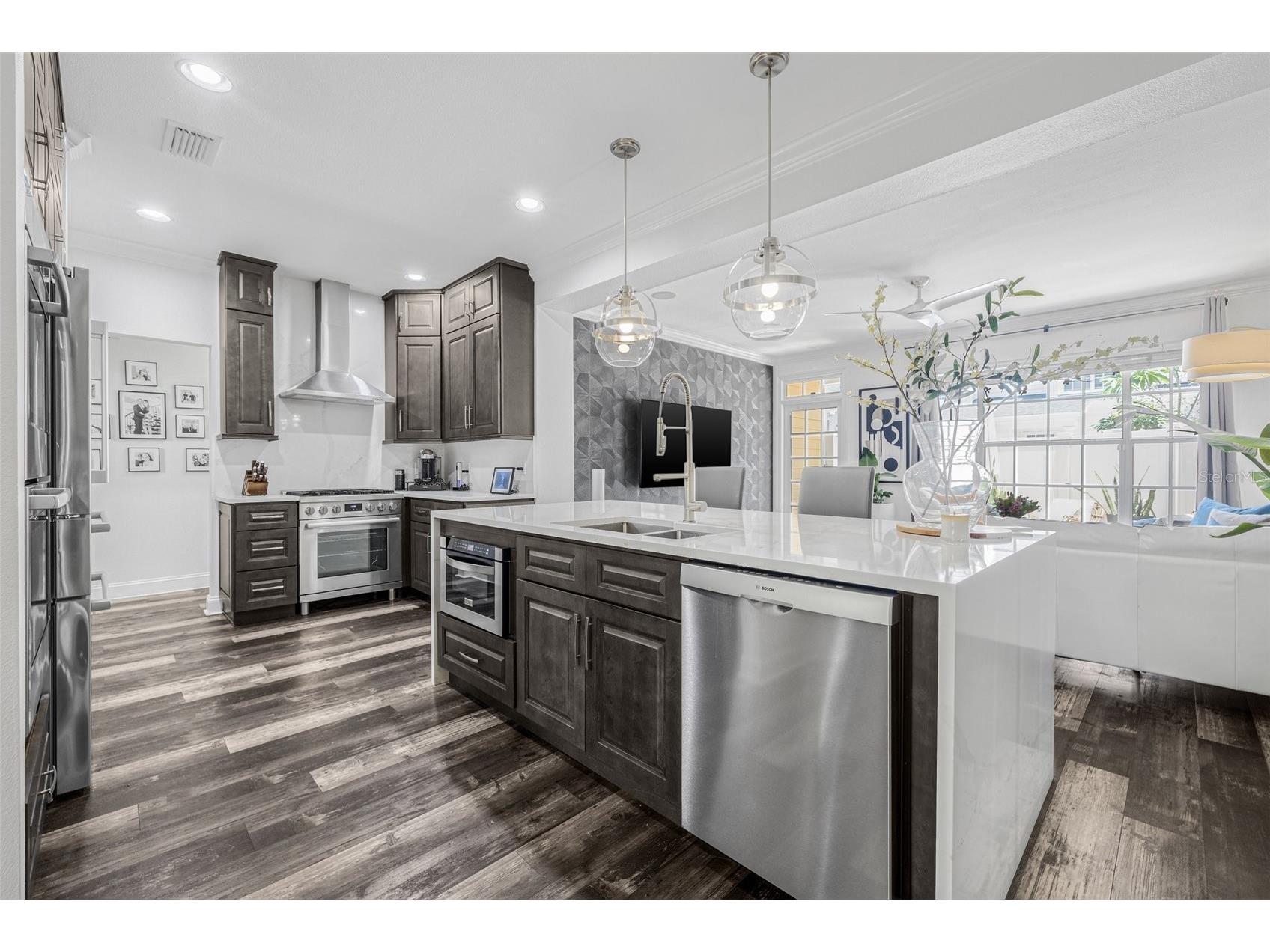 313 Inner Harbour Circle Tampa FL 33602 TB8507754 image6