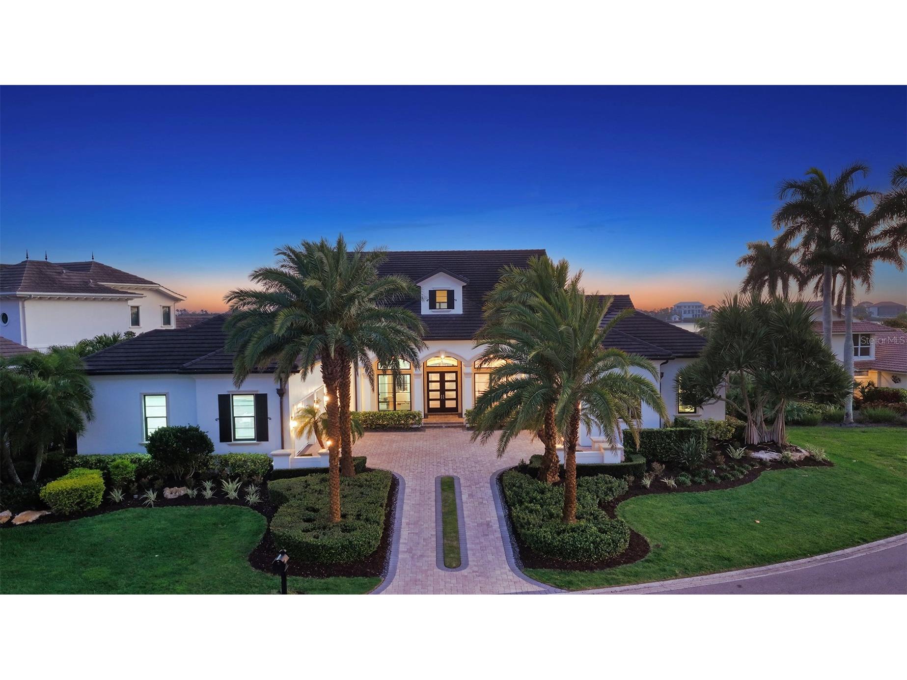 313 Lookout Point Drive Osprey FL 34229 A4688995 image2