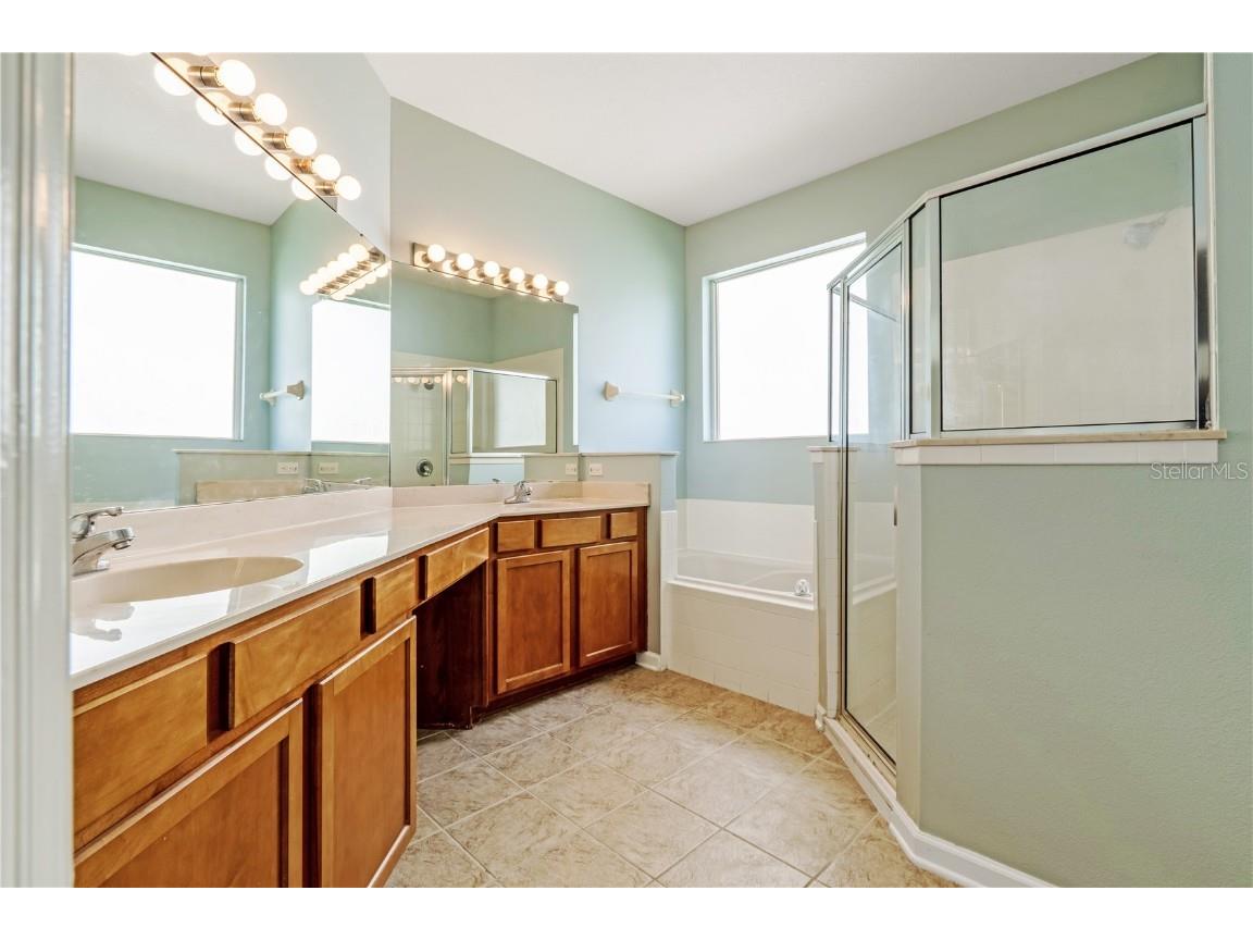 313 Ravenshill Way Deland FL 32724 V4945046 image18