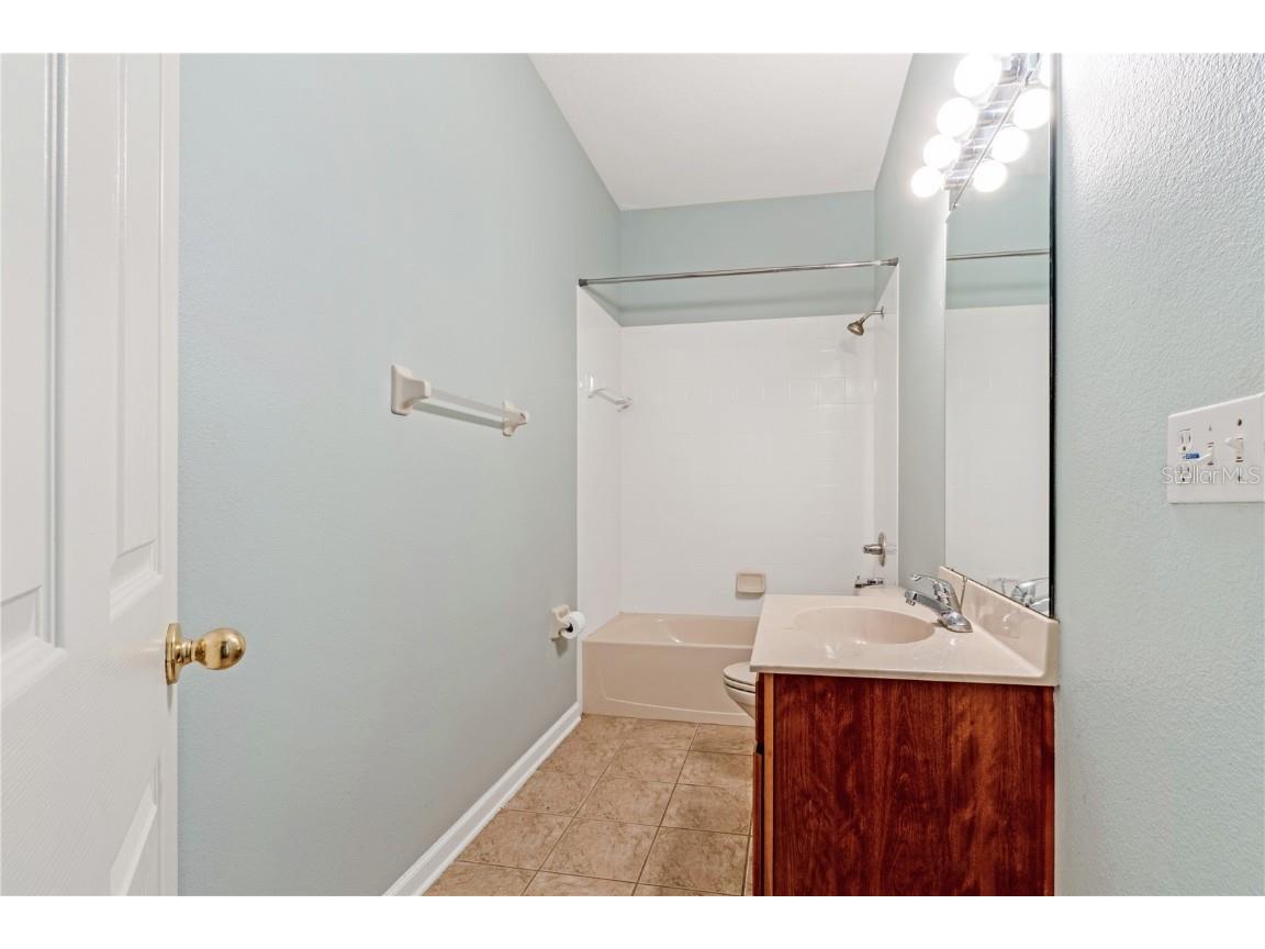 313 Ravenshill Way Deland FL 32724 V4945046 image23