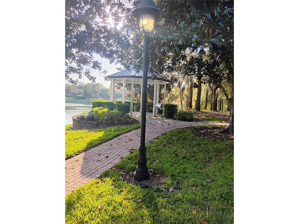 313 Ravenshill Way Deland FL 32724 V4945046 image37