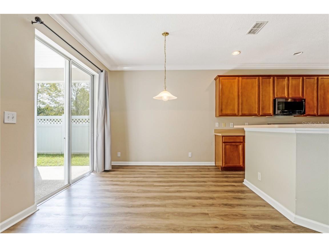 313 Ravenshill Way Deland FL 32724 V4945046 image6