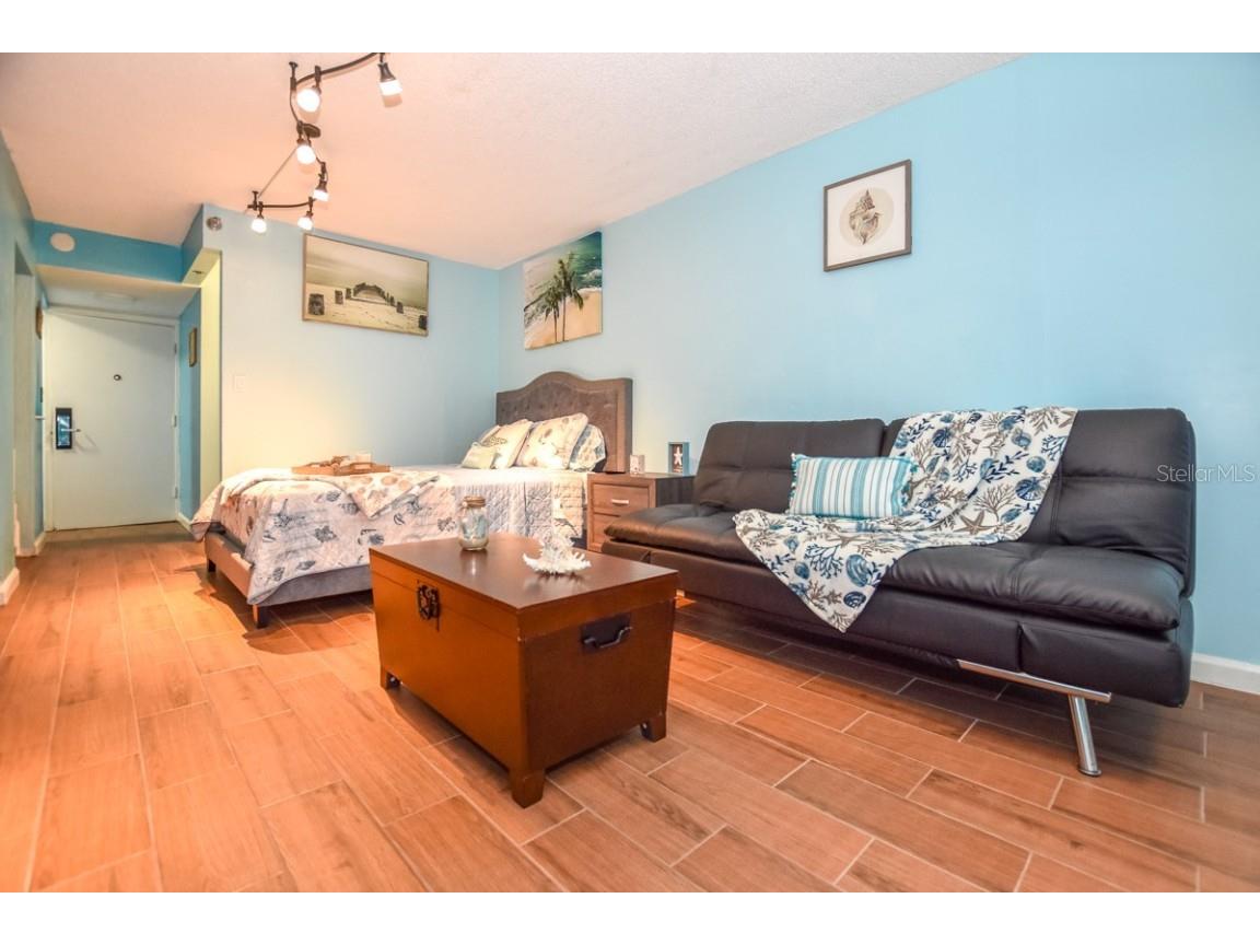 313 S. Atlantic Ave #526 Daytona Beach FL 32118 O6295665 image4