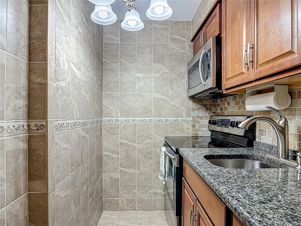 313 S Atlantic Avenue #202/204 Daytona Beach FL 32118 V4944644 image8