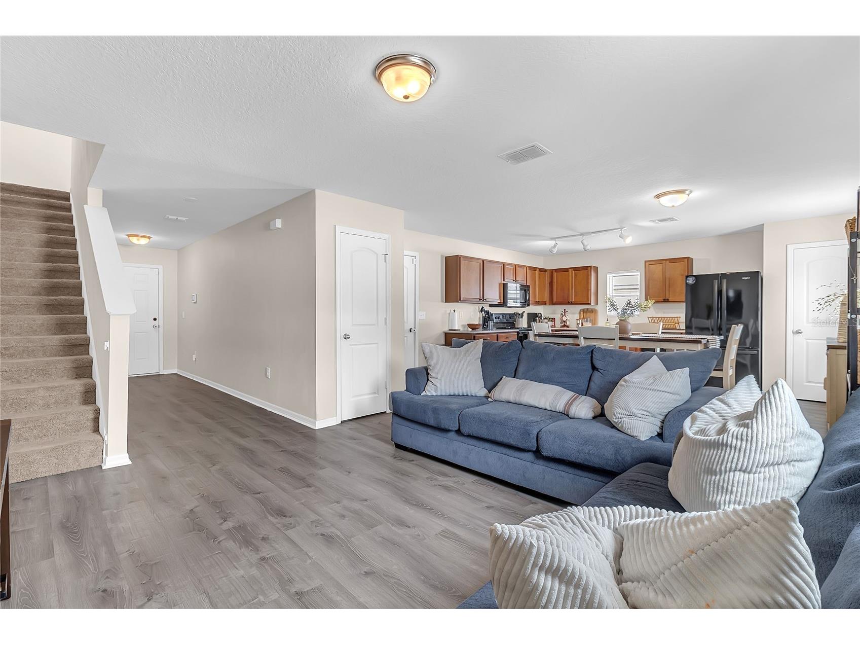 313 W Aster Court Kissimmee FL 34759 S5145219 image6